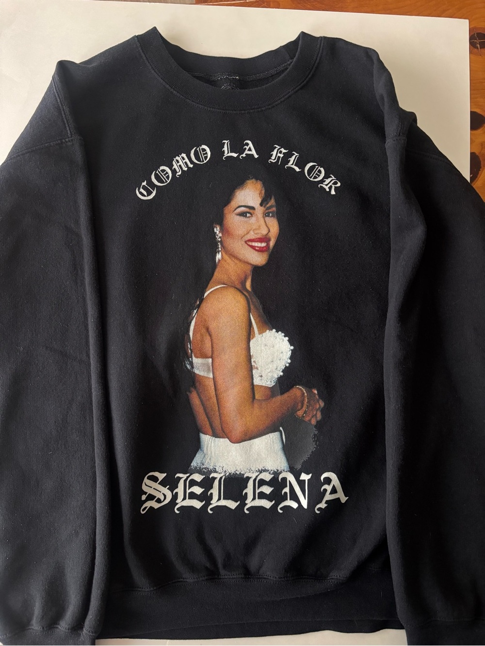 Selena Graphic Crewneck Sweatshirt - Black